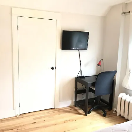 The Parkway Place Guesthouse